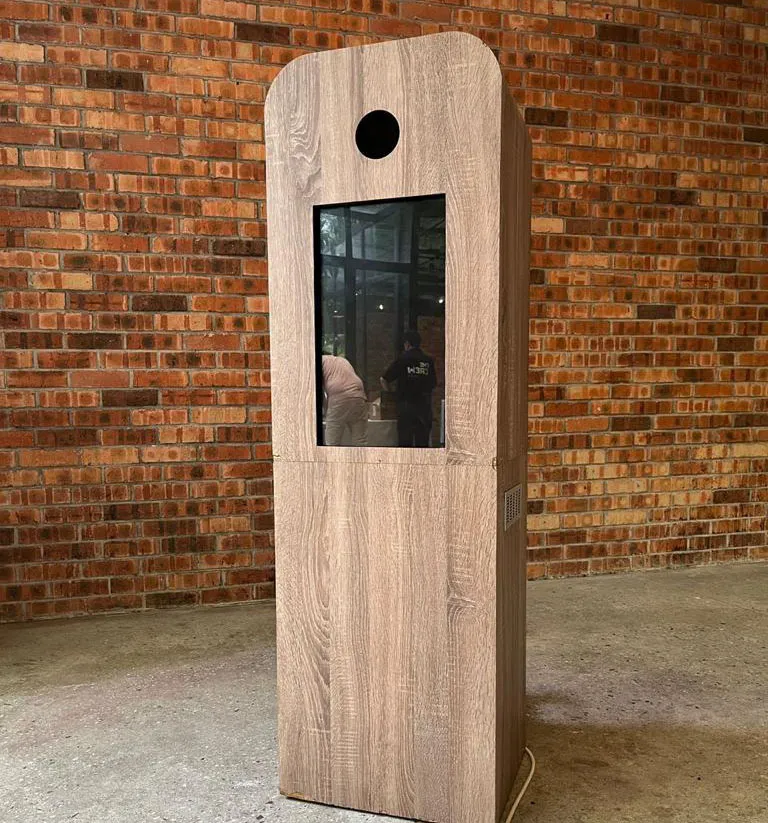 pro photo booth for rent 001